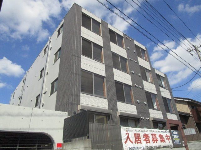 ロイヤルヒルズ成増の外観画像