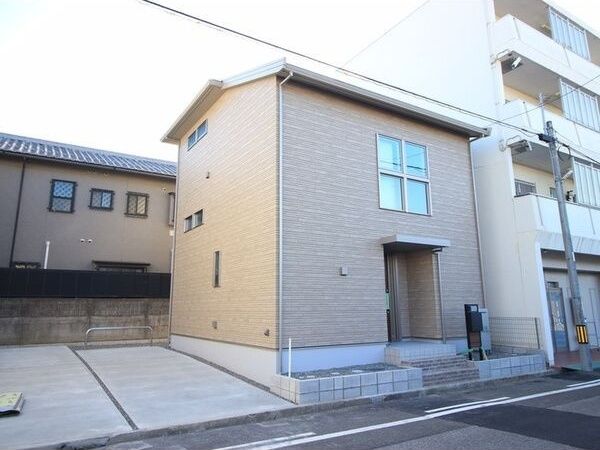音羽1丁目貸家A棟の外観画像