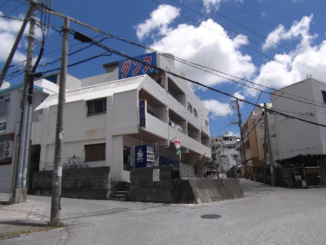 赤嶺アパートの外観画像