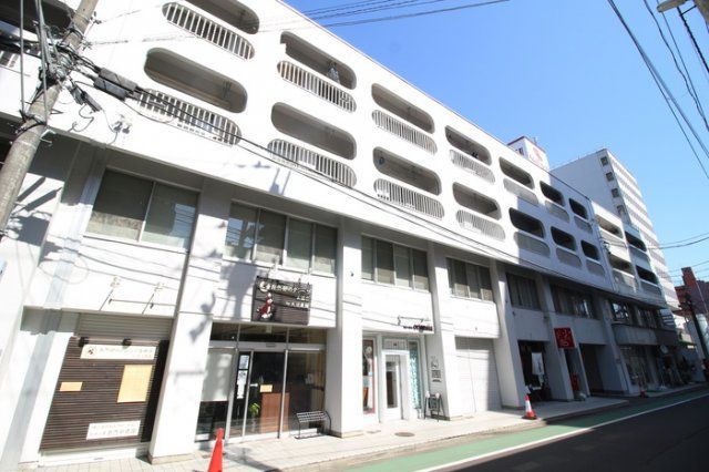 第三ショーケービルの外観画像