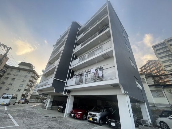 河原マンションの外観画像