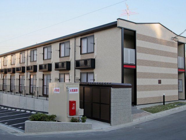 レオパレス健の外観画像