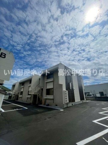 瀬戸ハイツB棟の外観画像