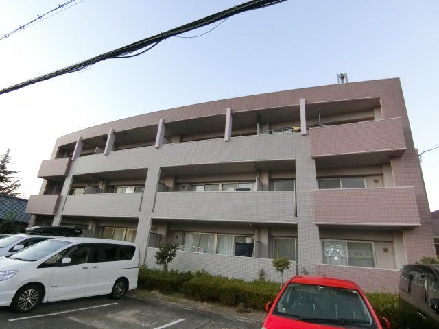 ファムール忍ヶ丘の外観画像