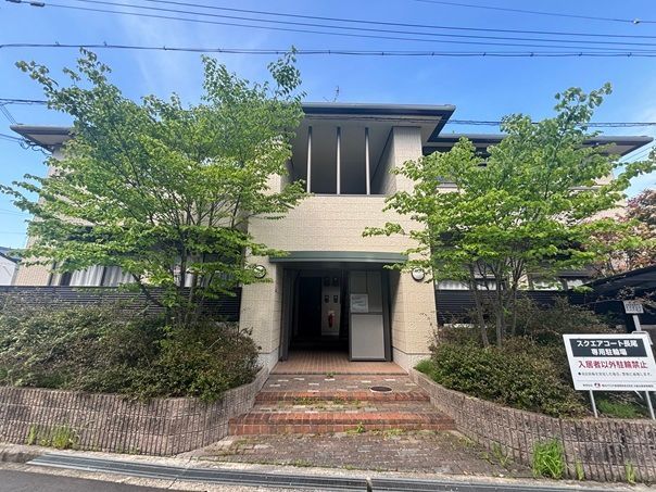 スクエアコート長尾C棟の外観画像