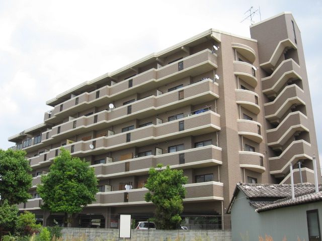 ライフマンション飯塚駅の外観画像