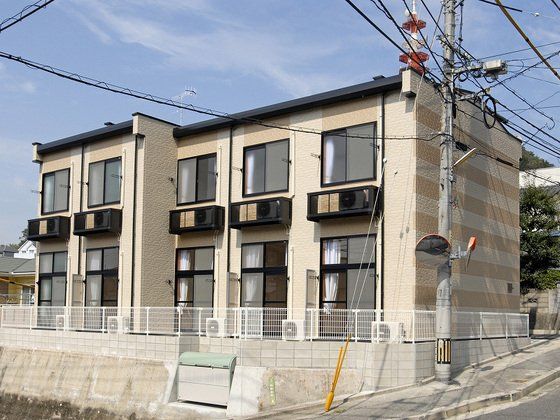 レオパレスメゾン春風の外観画像