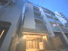 マンション里の外観画像