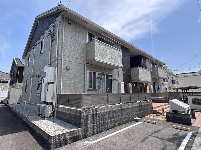 アヴァンサール 仁の外観画像