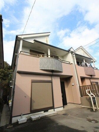 向井ハイツ(左)の外観画像