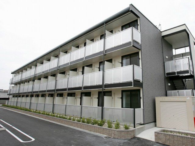 レオパレスサンカレッジの外観画像