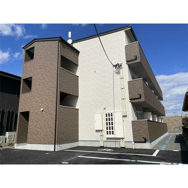 LUXES原町の外観画像