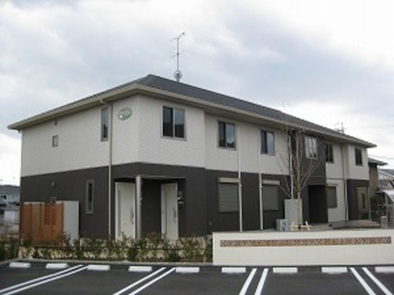 アットホームタウン原 B棟の外観画像