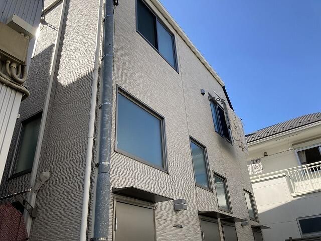 EARLS COURTの外観画像