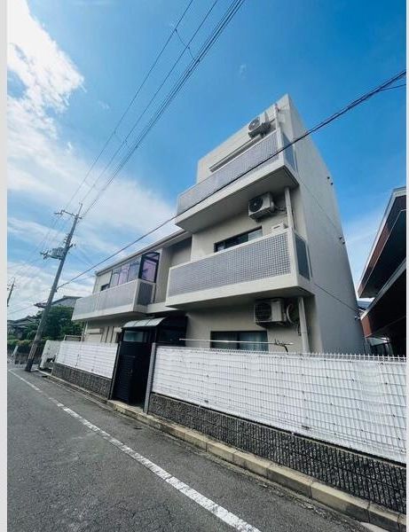 Belong枚方(旧 エンジェリック美喜)の外観画像