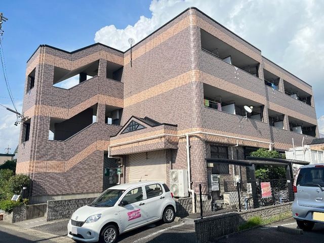 プロニティー東出の外観画像