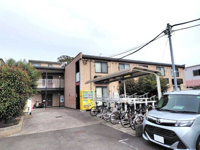 レオパレスリバーサイド コートの外観画像