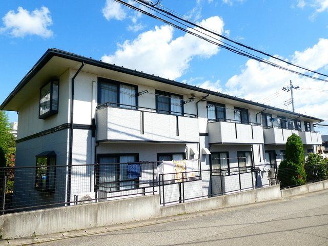 ロイヤルスクウェア八乙女A棟の外観画像