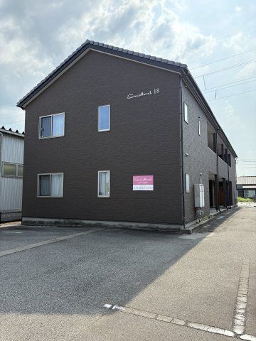 エクセレント18の外観画像