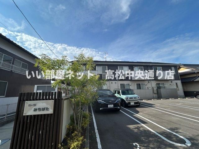 カーサ みちばたの外観画像