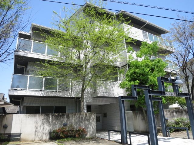 ラフォーレ石清尾の外観画像