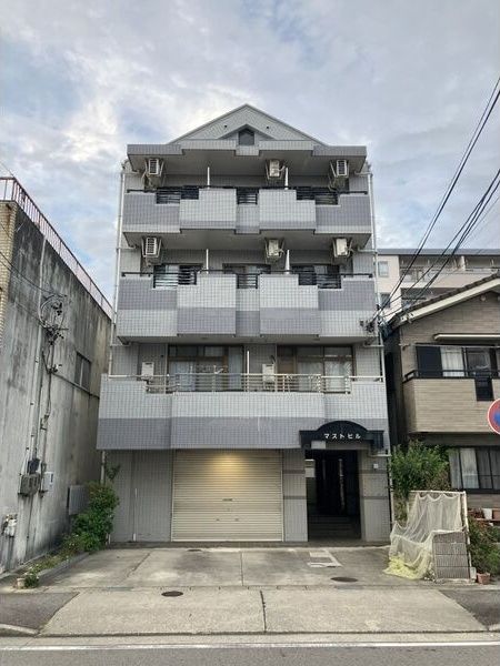 マストビルの外観画像