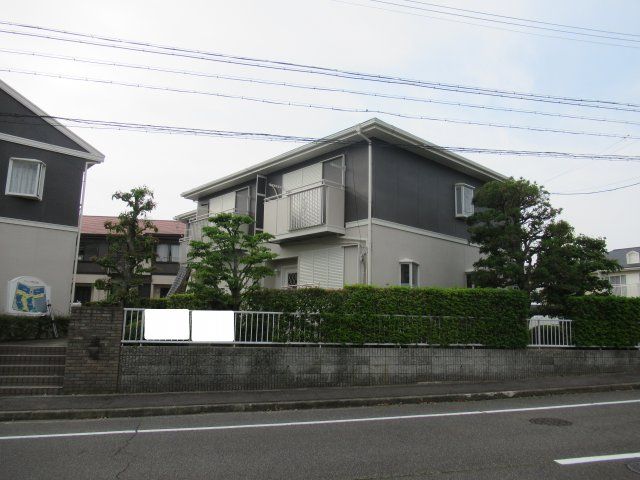 サニーハイツ めじろ台 つぐみ館の外観画像