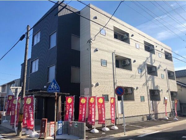クレール・シャンブルⅡの外観画像