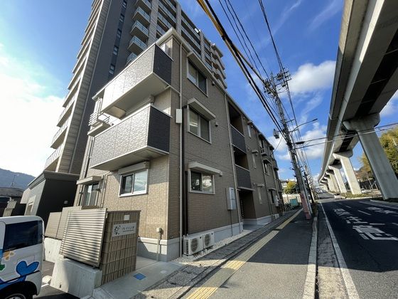 ソレイユ上安の外観画像