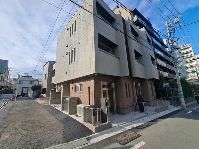 SILVERADO CROSSINGの外観画像