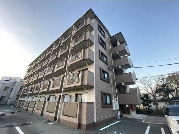 アイフォレストの外観画像