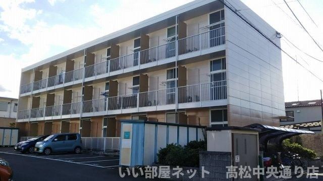 レオパレスラポール松福の外観画像