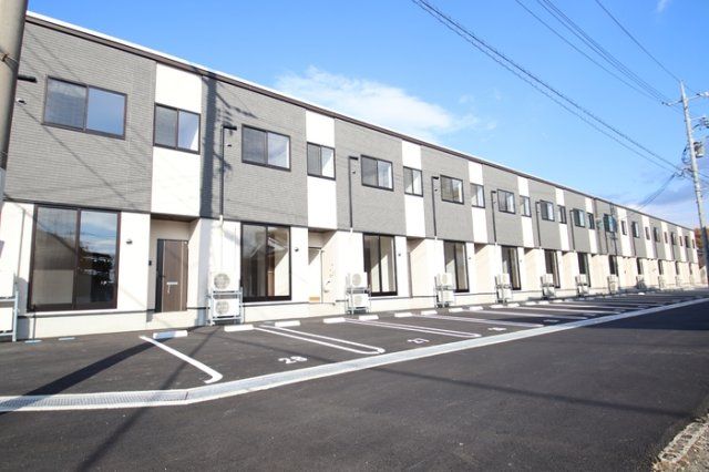 ガーデンヒルズ東手城 A棟の外観画像