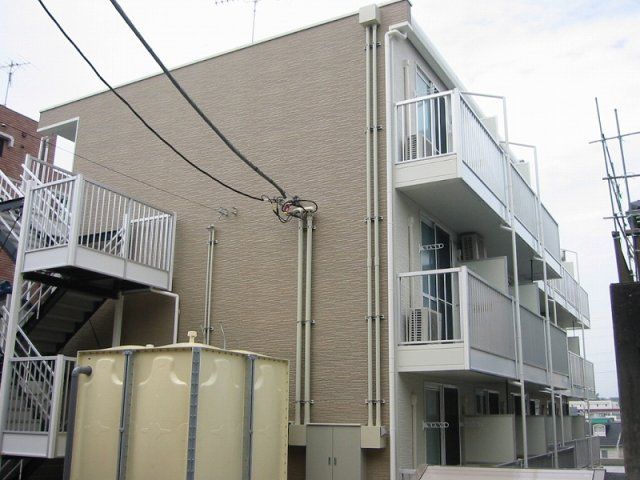 レオパレスドエルシンヤマの外観画像