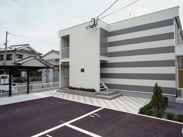 レオパレスウララの外観画像