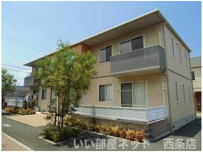 タウン表参道 B棟の外観画像