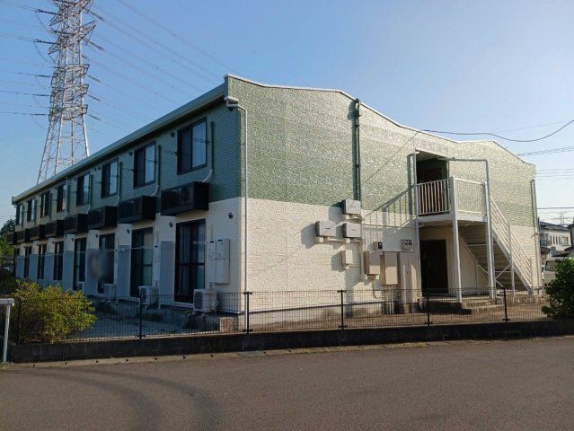 レオパレスドルフフクサトの外観画像