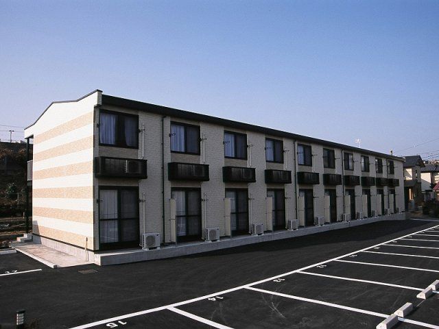 レオパレスラ フォレスタの外観画像