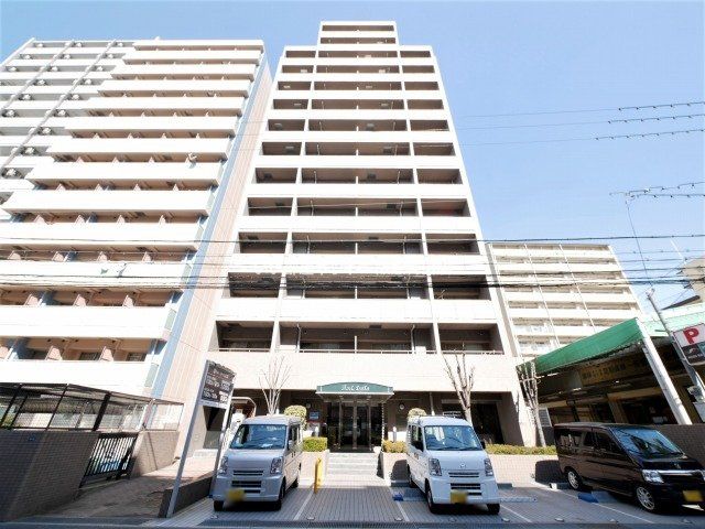 アスール江坂の外観画像