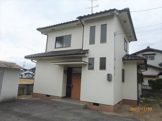 国府市場98貸家 南西棟の外観画像