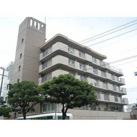 ユニバース竹下の外観画像