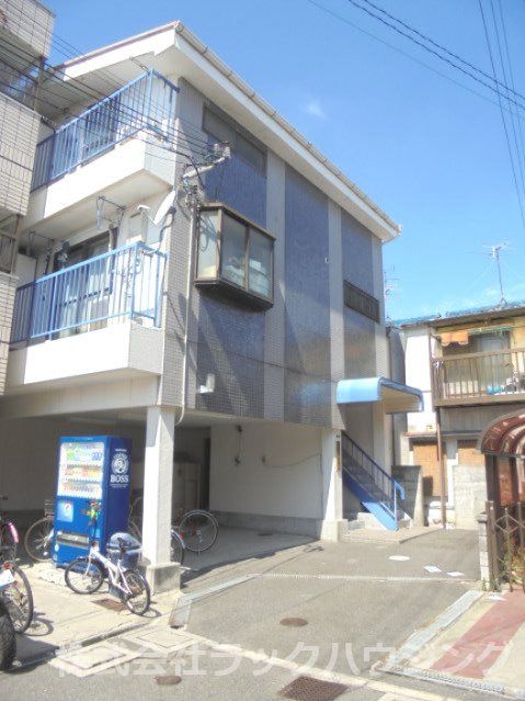 モナムールの外観画像