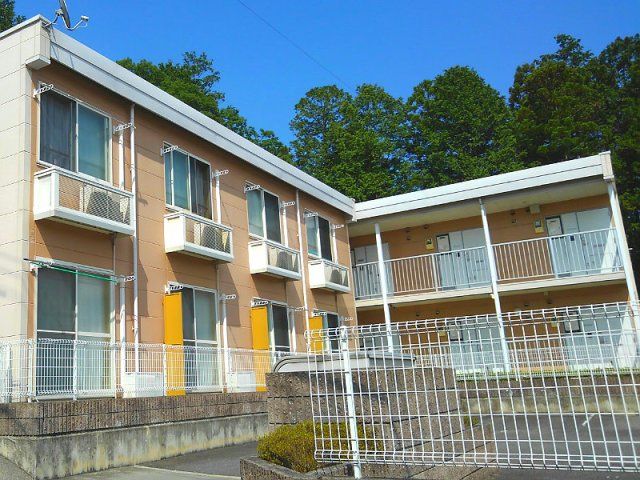 レオパレスルミエール冨陽ヶ丘の外観画像
