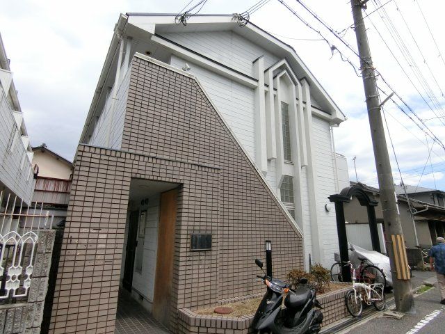 レオパレスシティ門真の外観画像