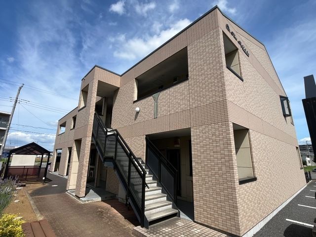 フレシア ラフル デ ラーチェの外観画像