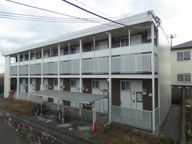 レオパレスいづみの外観画像