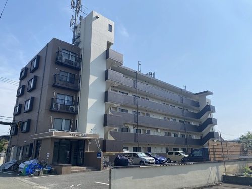 ファミーユ飛田の外観画像
