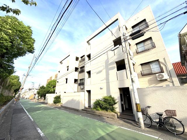 山本マンションの外観画像