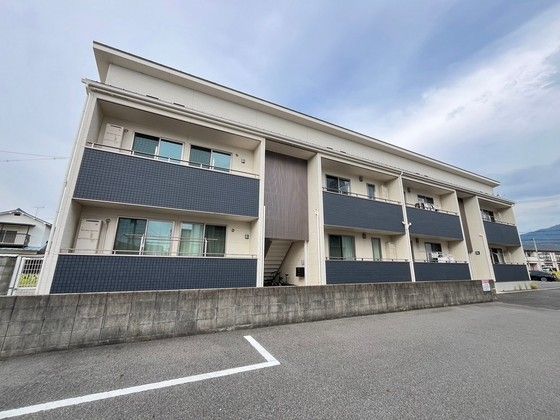 パラティ川内・Nの外観画像