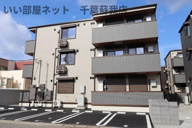 アヴァンスコート参番館の外観画像